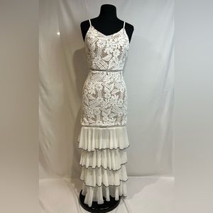 L’atiste high-low fit & flare dress with white floral lace